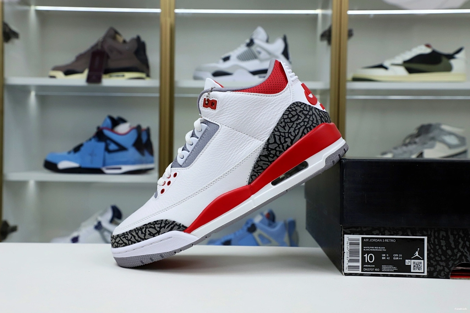 AIR JORDAN 3RETRO